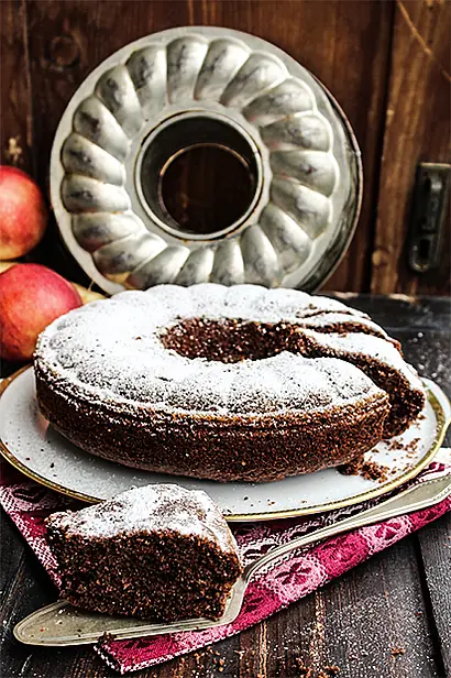 Foto: NUSSKUCHEN MIT PASTINAKE
