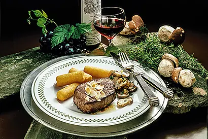 Foto: REHSTEAK MIT PILZEN