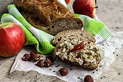 Foto: SAFTIGES BROT MIT SAUERKRAUT