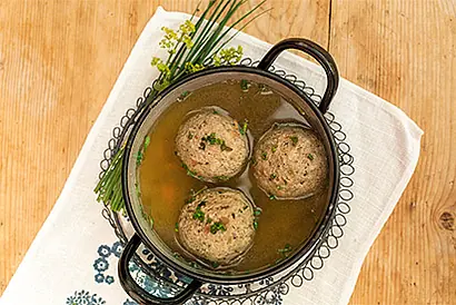 Foto: LEBERKNÖDELSUPPE