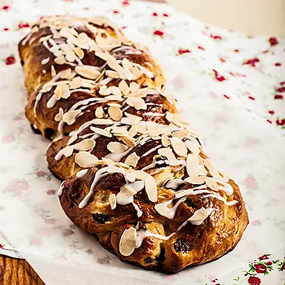 UBB_Rezepte_Allerheiligenstriezel