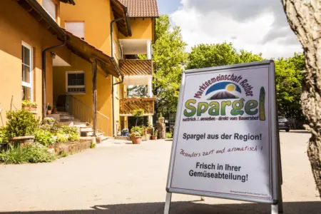 Foto: Spargelschild