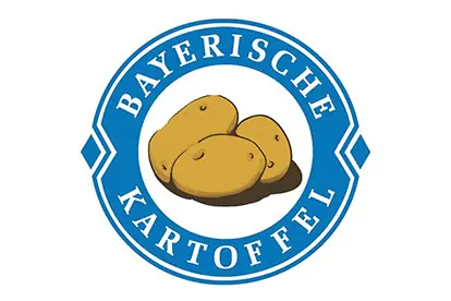 Bayerisches Kartoffellogo mit drei Kartoffeln in der Mitte und dem Schriftzug "Bayerische Kartoffel" darum.