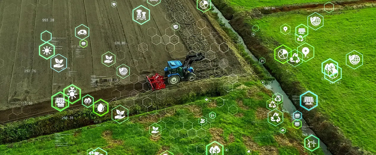 Ein Traktor bearbeitet ein Feld, umgeben von Symbolen für nachhaltige Landwirtschaft und digitale Technologien.