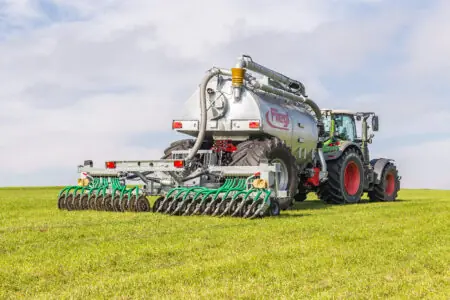 agrartechnik_guelleausbringung_Scheibenschlitzgeraet_content