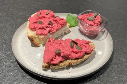 Bete-Aufstrich mit Frischkäse und Meerrettich_content